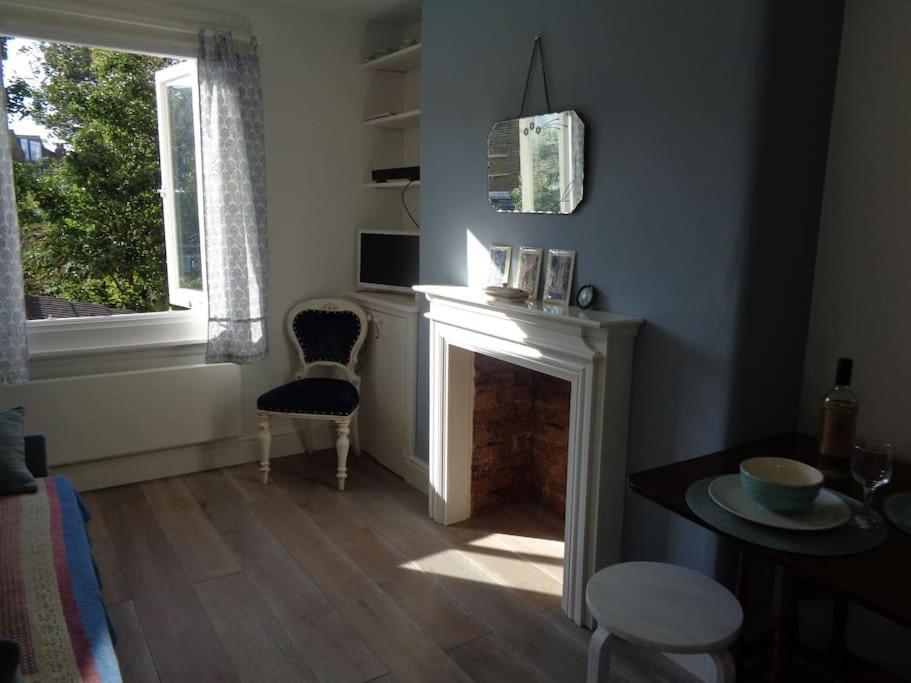 Charming English Style Studio Flat 伦敦 外观 照片