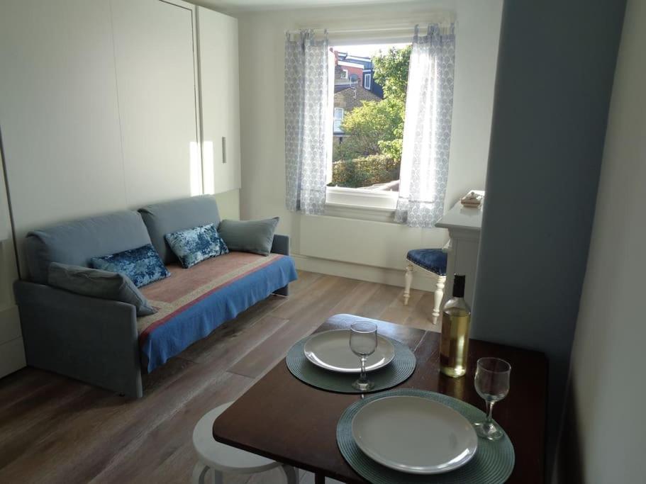 Charming English Style Studio Flat 伦敦 外观 照片